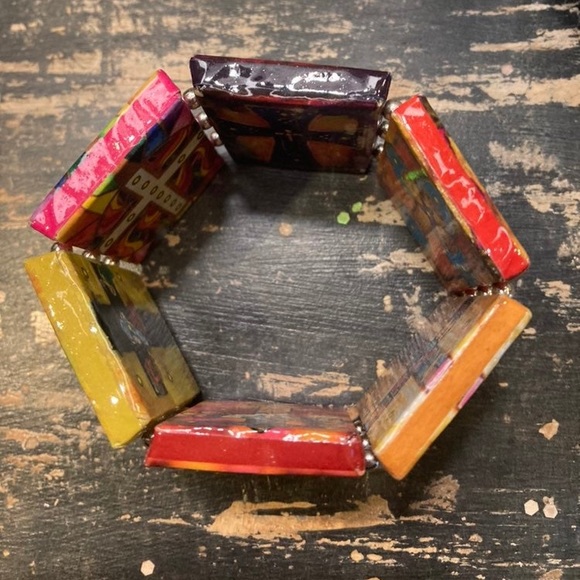 Rhinestone stretch block colorful cross bracelet - Picture 3 of 5